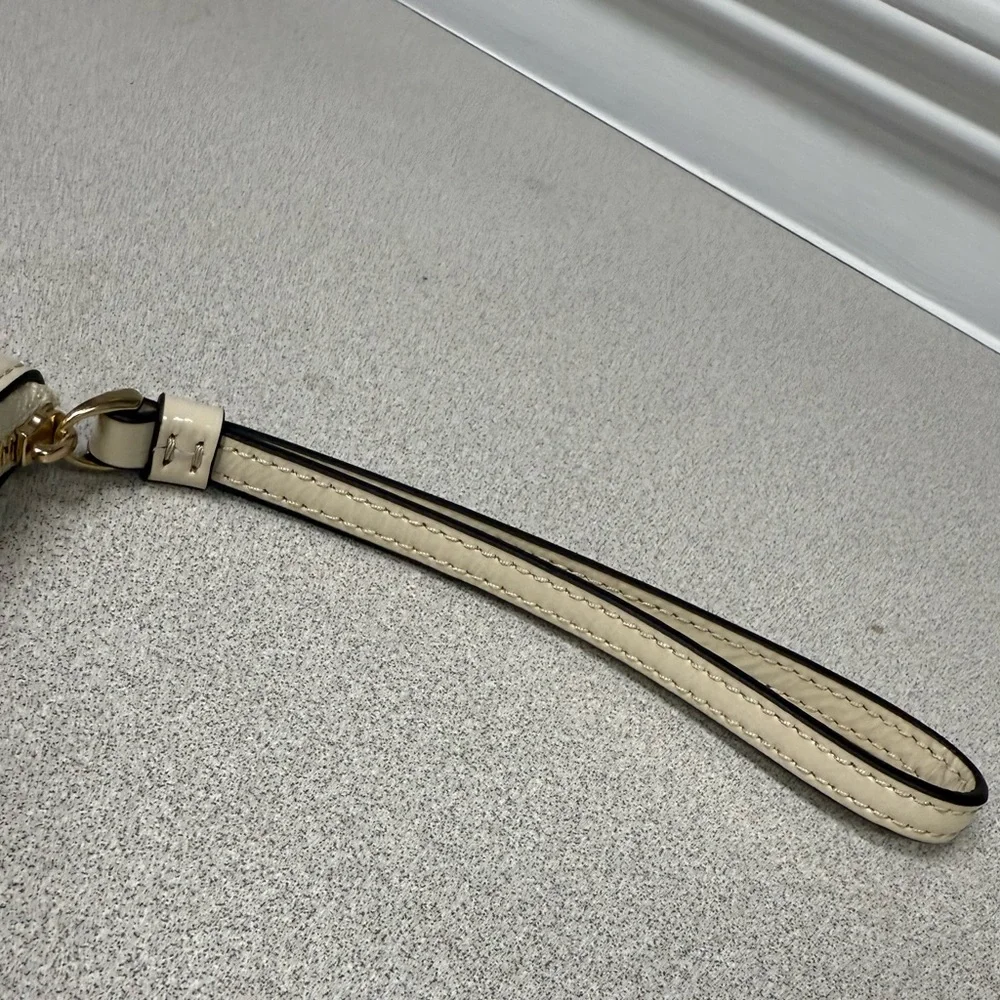 Coach this item